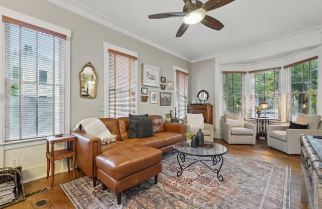 221 E Park Ave photos photos