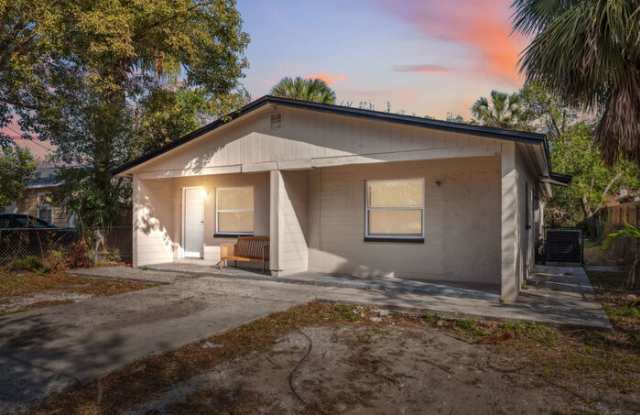 8511 North 11th Street photos photos