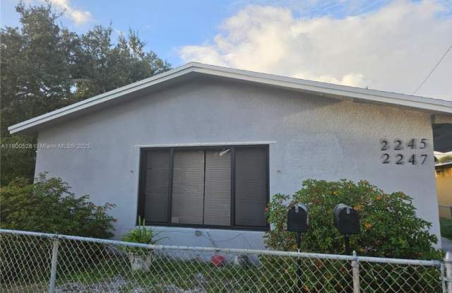 2245 Freedom St photos photos