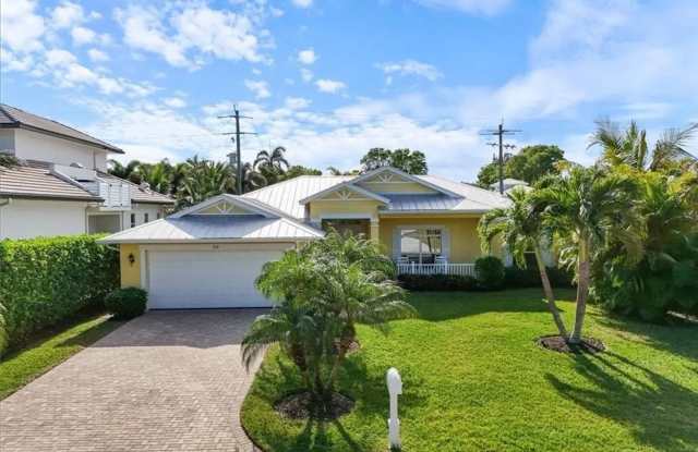 **OLDE NAPLES LUXURY ANNUAL HOME ** PRIVATE HEATED POOL & SPA ** PET FRIENDLY ** 3 BEDROOM, 2 BATHROOMS ** AVAILABLE NOW ** FURNISHED/ ANNUAL OR SEASONAL ** OLD NAPLES ** CLOSE TO BEACH ** NO HOA MOVE IN TODAY ** Gallery 4