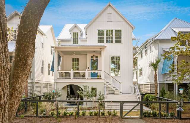 9013 Stern Aly photos photos