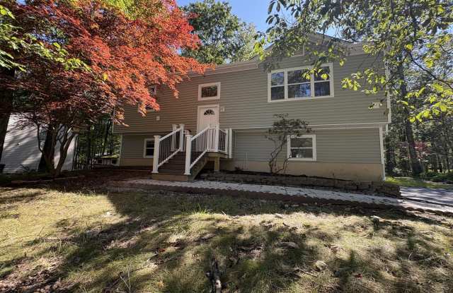 114 Brewster Way photos photos