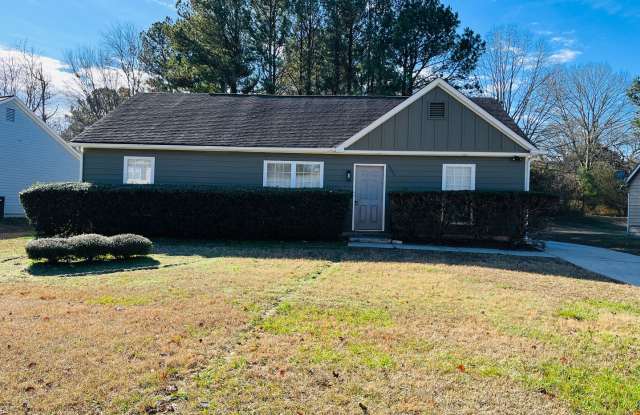 Wow! Spacious, newly renovated 3 bedroom 2 bathroom home in College Park! Must see!! photos photos