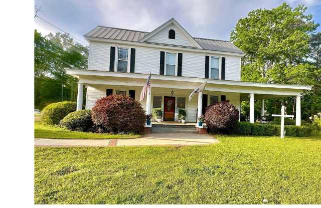 **Charming Small-Town Home Near Clark's Hill Lake - An Exceptional Opportunity Awaits!** photos photos