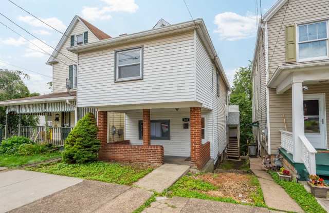 SCORE 1ST MONTH'S RENT FREE IF SIGNED BY JAN 30! Stunning 2 bedroom home in Pitcairn available now! photos photos