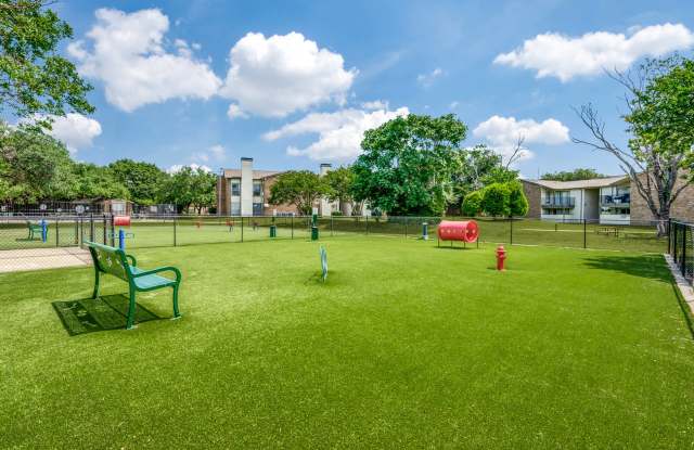 Addison Apartments at the Park Gallery 3