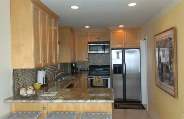 1319 Seal Way Gallery 3