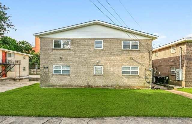 1532 AVIATORS Street photos photos