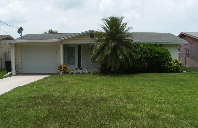 14421 Birch St - 14421 Birch Street, Hudson, FL 34667