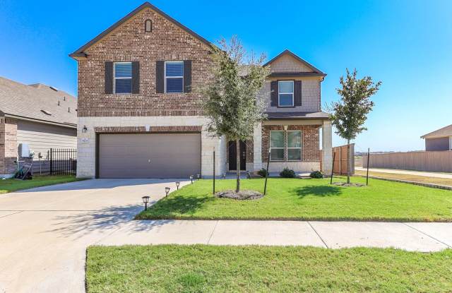 8203 Knoxville Trail, Austin TX 78744 - 8203 Knoxville trail, Austin, TX 78747