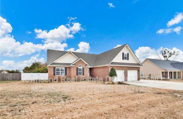 3311 Auburn Dr Gallery 1
