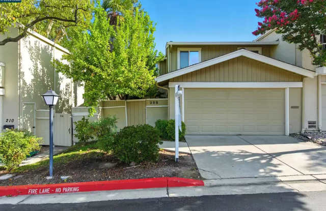 208 Siskiyou Court photos photos