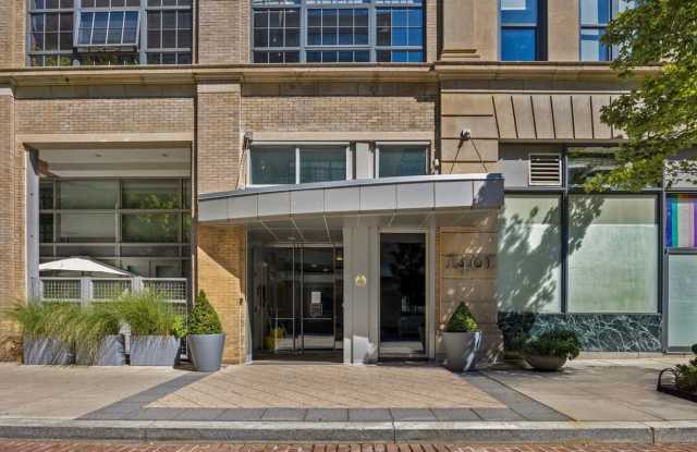 Amazing 2+2 in Logan Cirlce, NW DC photos photos