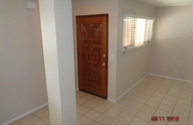 38184 OakTree Loop Gallery 2