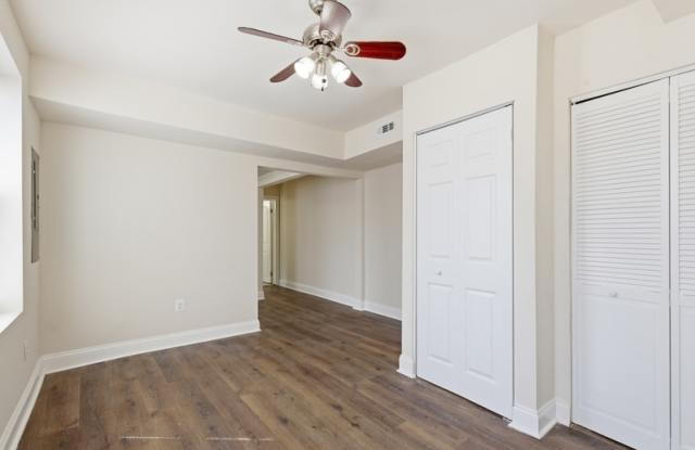 910 North Arlington Avenue - 2 photos photos