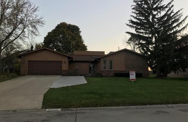 35371 SPRING HILL Road - 35371 Spring Hill Road, Farmington Hills, MI 48331