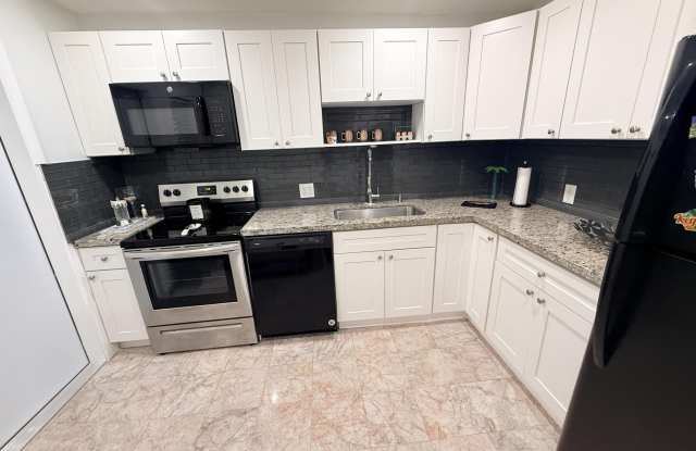 2601 S COURSE Drive Gallery 3