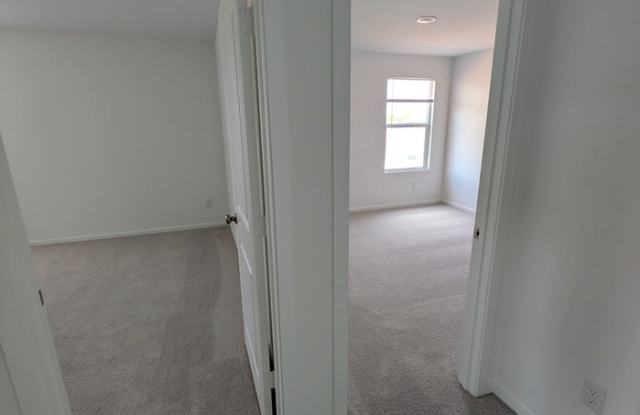 6618 Fiore Garden Gallery 1