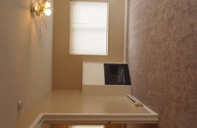 249 East Chicago Street - 2 Gallery 4