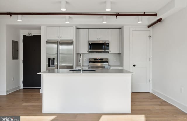 901 KING Street unit: 203 - 901 King Street, Alexandria, VA 22314 901 KING Street unit: 203 - 901 King Street, Alexandria, VA 22314