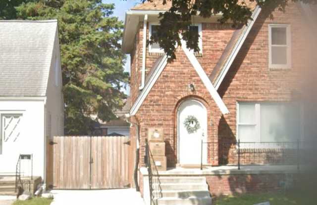 6752 Buckingham Avenue photos photos