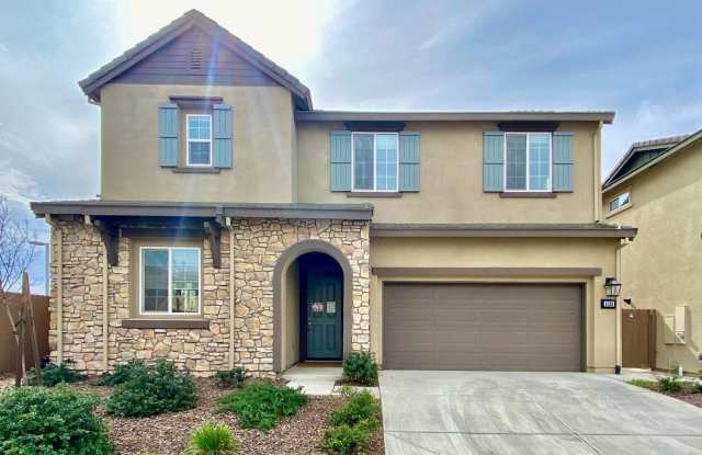 SPACIOUS 3 BED, 2.5 BATHS, 2 CAR GARAGE WITH LARGE BACKYARD ON A CUL-DE-SAC photos photos