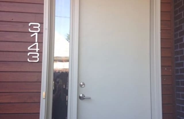 3143 Vallejo St Gallery 3