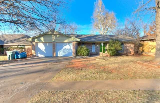 1011 Crown Drive - 1011 Crown Drive, Edmond, OK 73034