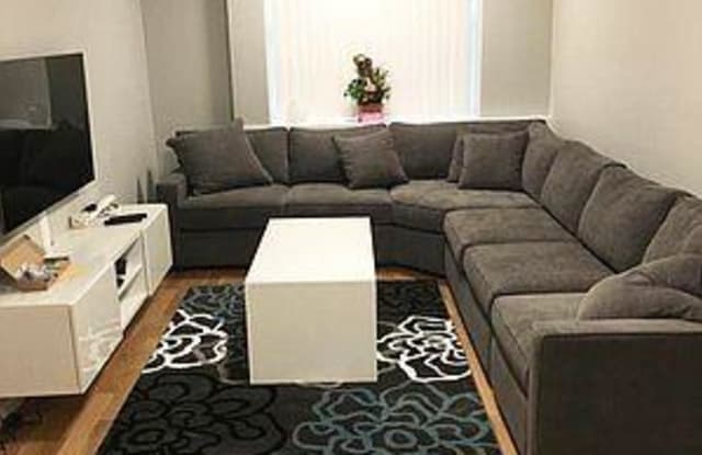 4995 Henry Hudson Parkway West - 4995 Henry Hudson Parkway West, Bronx, NY 10471 4995 Henry Hudson Parkway West - 4995 Henry Hudson Parkway West, Bronx, NY 10471