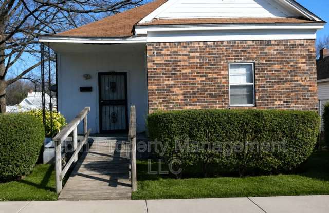 1326 Oak St photos photos