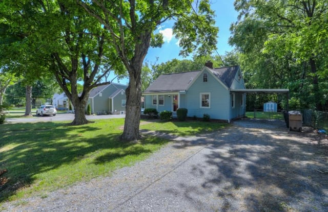 3004 Simmons Ave - 3004 Simmons Avenue, Nashville, TN 37211