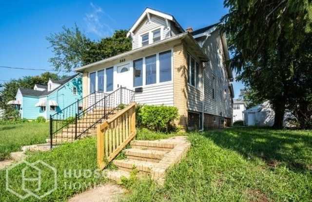 543 Hamilton Street Gallery 2