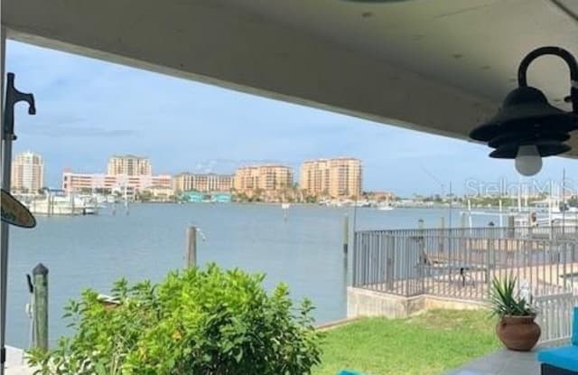 205 DOLPHIN POINT - 205 Dolphin Point, Clearwater, FL 33767