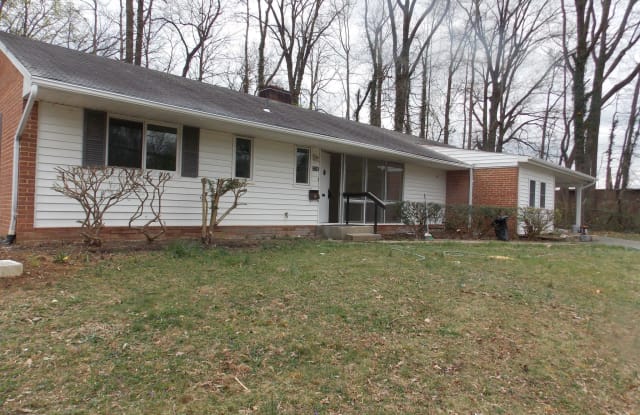 5601 EARLEHURST STREET - 5601 Earlehurst Street, North Springfield, VA 22151