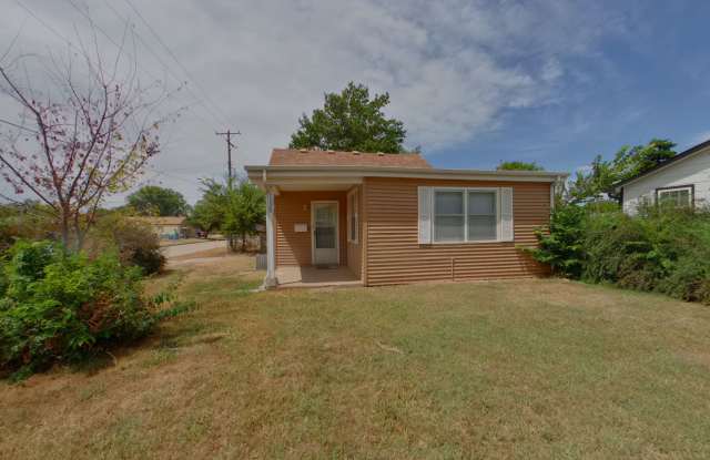 1125 S Millwood Ave photos photos