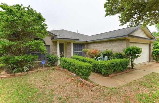 1406 Royce LN Gallery 4