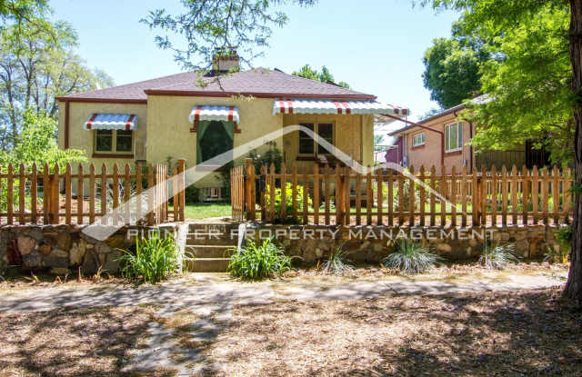 Washington Park Home with Washer/Dryer and Fenced Yard Gallery 1