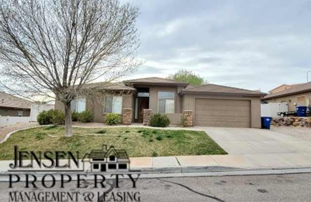 Four bedroom home for Rent photos photos