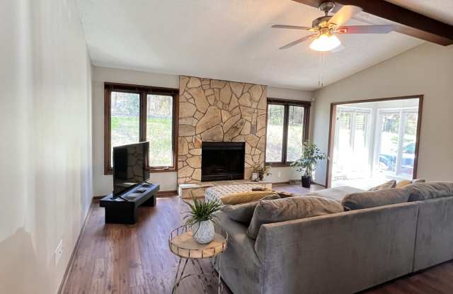 208 Brambleton Court Gallery 2