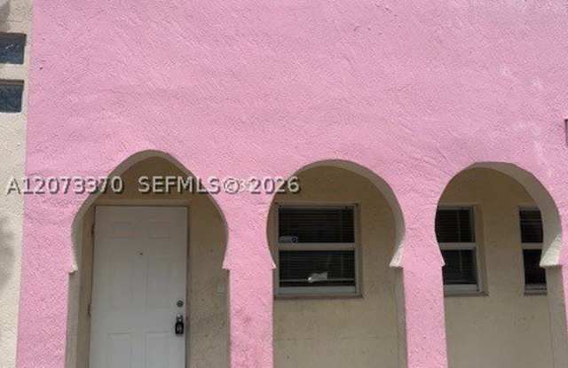 2735 NW 131 ST Gallery 1