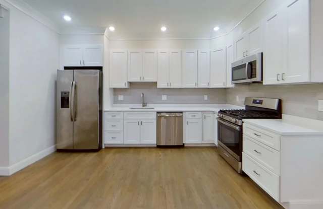 No Fee Luxury Unit in Packards Corner!  Pet Negotiable, Laundry in Unit! Gallery 3