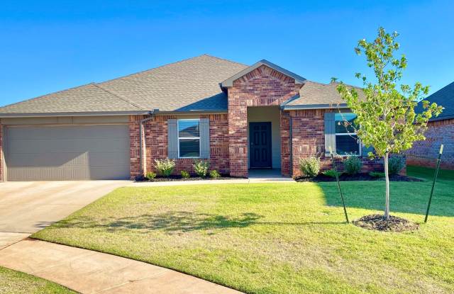 Spacious 4 Bed, 2 Bath in Deer Creek Schools Gallery 1