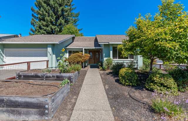 Browns Valley 3 Bed 2 Bath Home Gallery 1