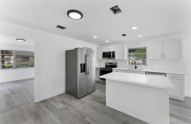 354 NW 4th Place, Deerfield Beach, FL 33441 photos photos