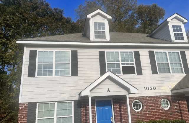 1050 Wheel House Lane photos photos