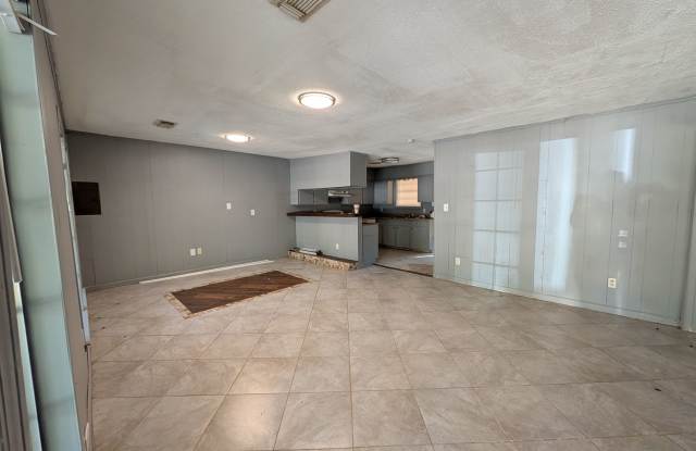 One Bedroom One Bath in the Country Gallery 3