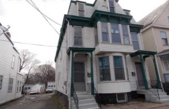 118 N Ferry St photos photos