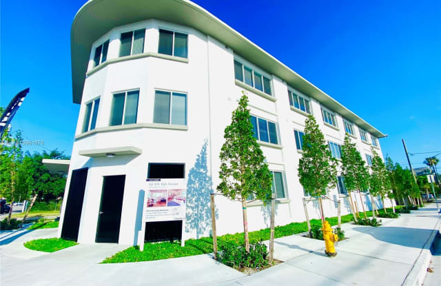 141 NW 16th Ave - 141 Northwest 16th Avenue, Miami, FL 33125