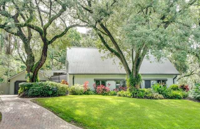 8303 N River Oaks Ct photos photos