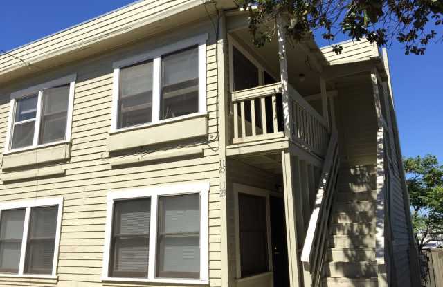 1125 N Loma photos photos